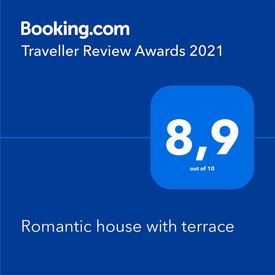 Romantic House With Terrace Ngoại thất bức ảnh