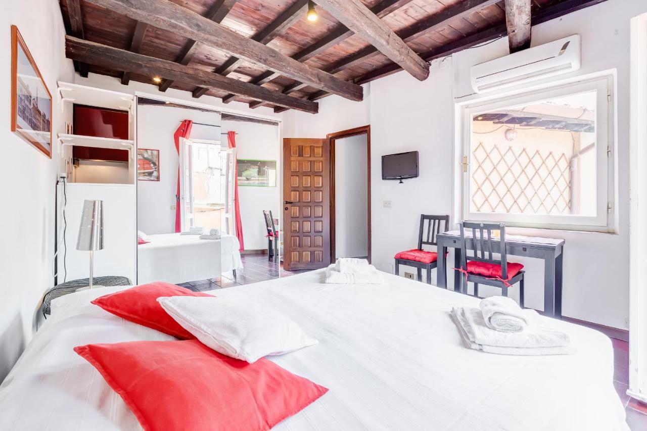 Romantic House With Terrace Ngoại thất bức ảnh